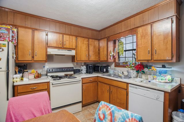 106 Gayla Ct, Portland, TN 37148