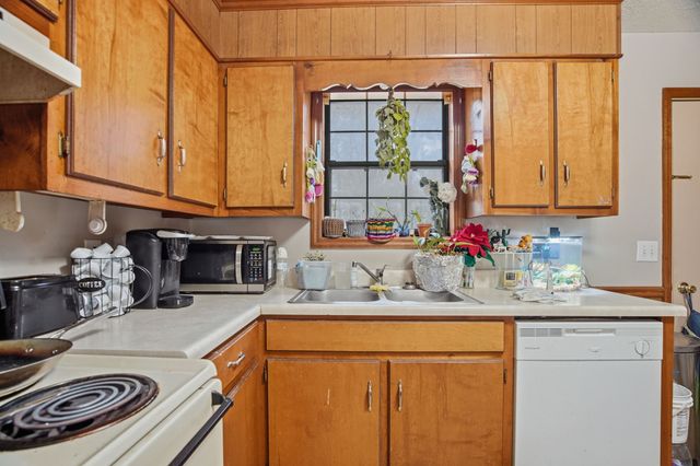 106 Gayla Ct, Portland, TN 37148