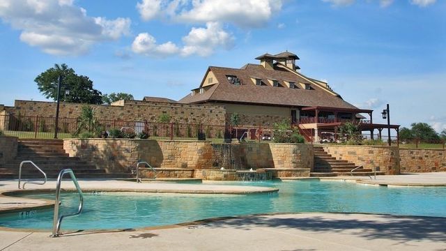 6231 N Berwick Drive, Cleburne, TX 76033