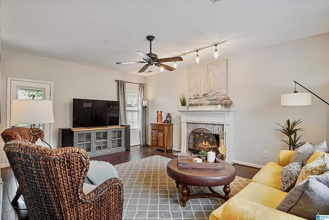 111 IVY CIRCLE, Pelham, AL 35124