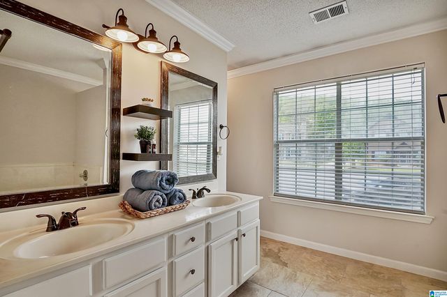 111 IVY CIRCLE, Pelham, AL 35124
