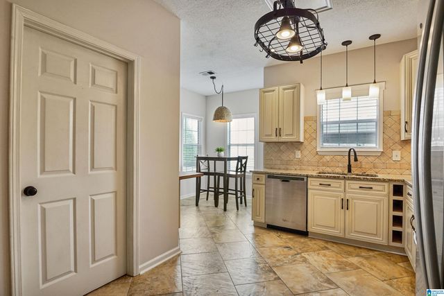 111 IVY CIRCLE, Pelham, AL 35124