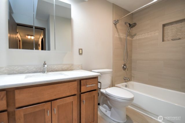 4804 Beverly Drive NE, Olympia, WA 98516
