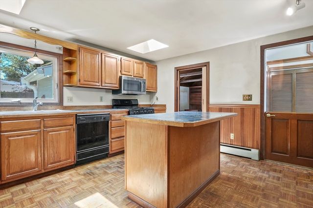 17 Cutting Drive, Newburyport, MA 01950