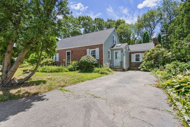 17 Cutting Drive, Newburyport, MA 01950