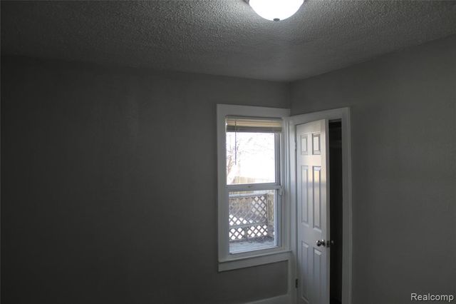 15716 Kentucky Street, Detroit, MI 48238