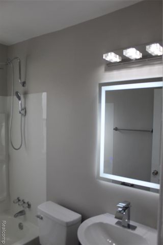 15716 Kentucky Street, Detroit, MI 48238