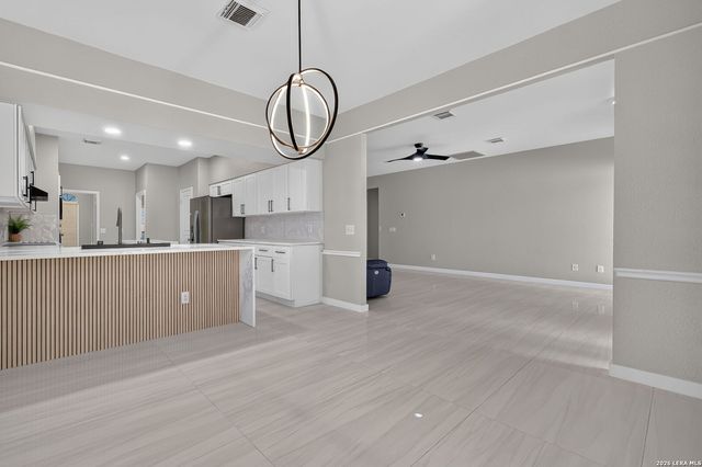 1145 Mesa Blanca, San Antonio, TX 78248