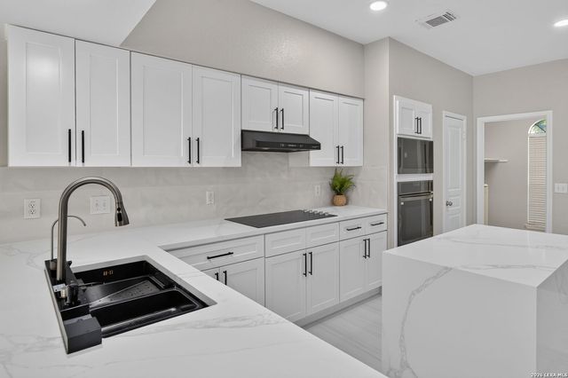1145 Mesa Blanca, San Antonio, TX 78248