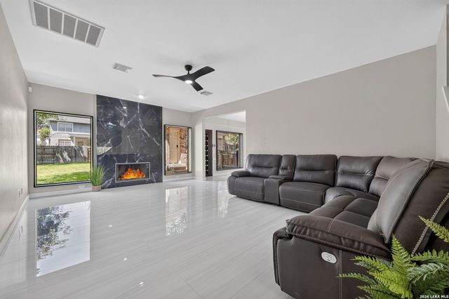1145 Mesa Blanca, San Antonio, TX 78248