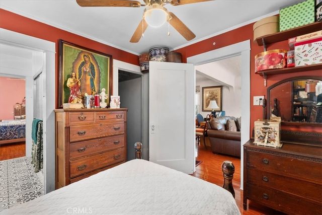 7715 Whitsett, Los Angeles, CA 90001