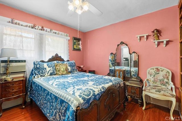 7715 Whitsett, Los Angeles, CA 90001