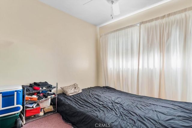 7715 Whitsett, Los Angeles, CA 90001