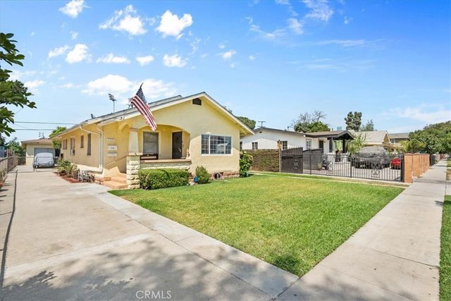 7715 Whitsett, Los Angeles, CA 90001