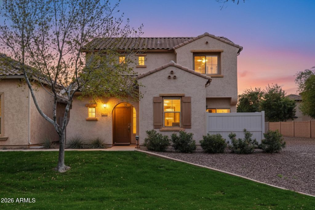 1965 W Busoni Place, Phoenix, AZ 85023