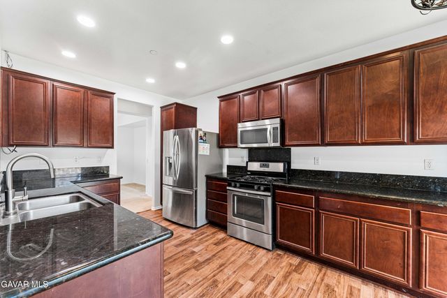3407 Arrowhead Court, Rosamond, CA 93560