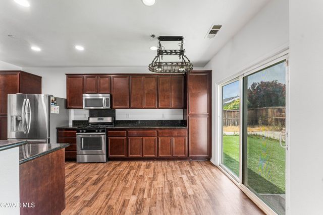 3407 Arrowhead Court, Rosamond, CA 93560