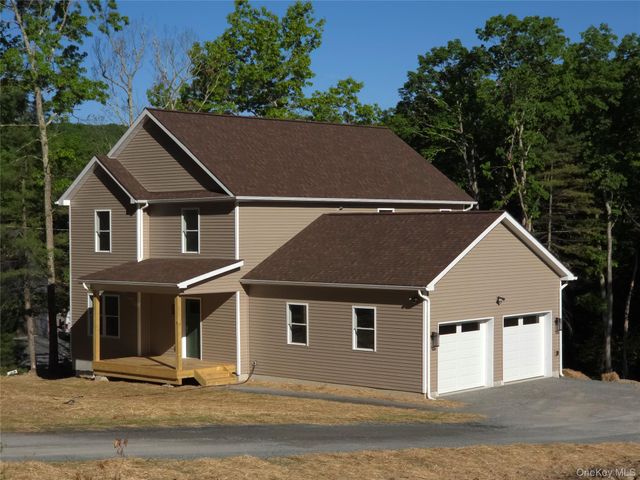 1025 Pine Kill Road, Wurtsboro, NY 12790