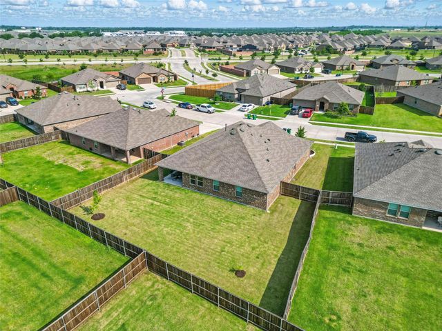 312 Duke Court, Fate, TX 75189