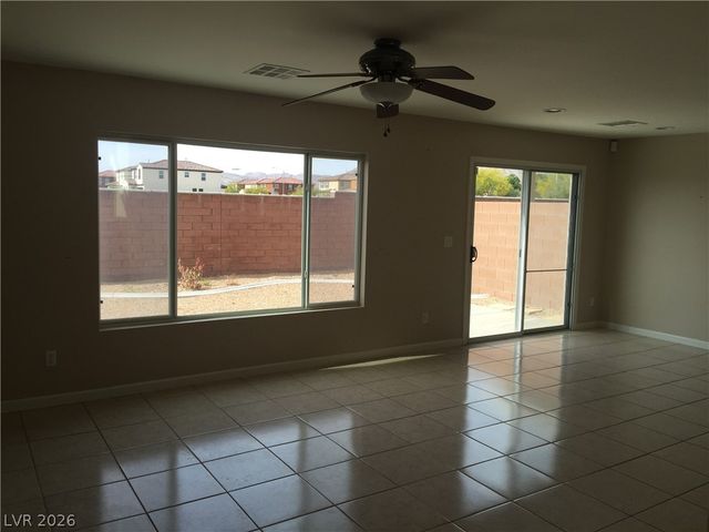 8071 TORREMOLINOS Avenue, Las Vegas, NV 89178