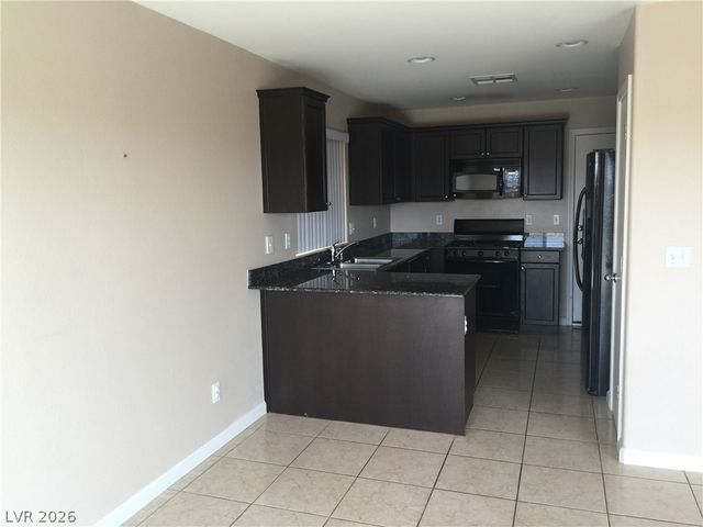8071 TORREMOLINOS Avenue, Las Vegas, NV 89178