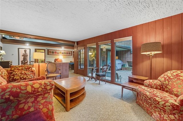 440 N Broadmoor Boulevard, Springfield, OH 45504