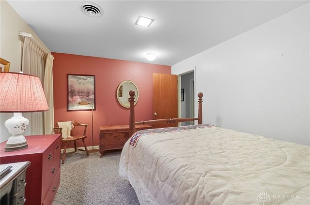 440 N Broadmoor Boulevard, Springfield, OH 45504