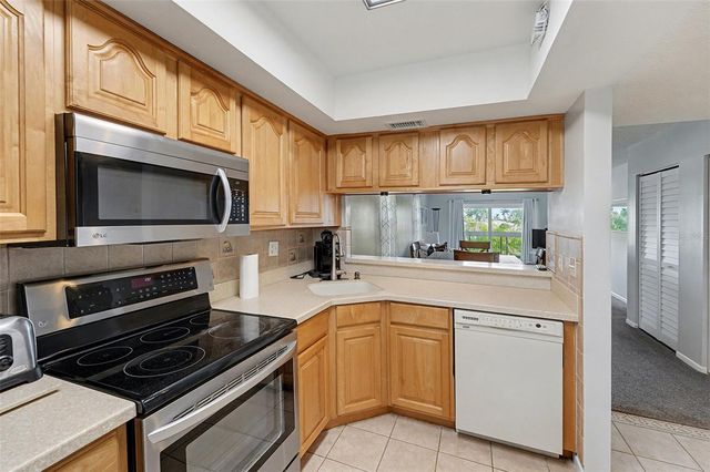 12055 3RD STREET E 101, Treasure Island, FL 33706