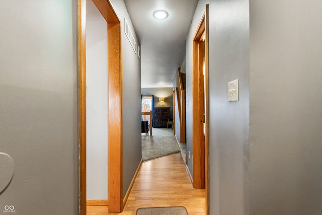 3187 Sycamore Drive, Columbus, IN 47203