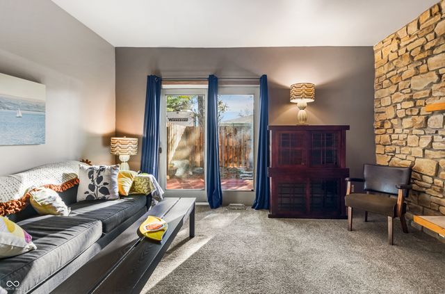 3187 Sycamore Drive, Columbus, IN 47203