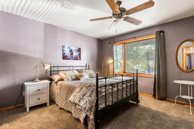 3187 Sycamore Drive, Columbus, IN 47203