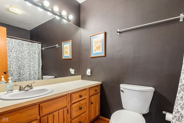 3187 Sycamore Drive, Columbus, IN 47203