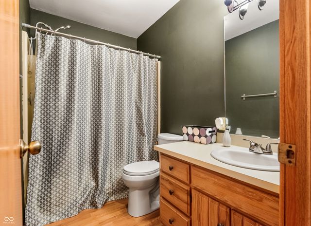 3187 Sycamore Drive, Columbus, IN 47203