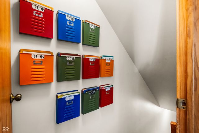 3187 Sycamore Drive, Columbus, IN 47203