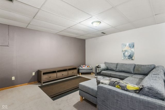 3187 Sycamore Drive, Columbus, IN 47203