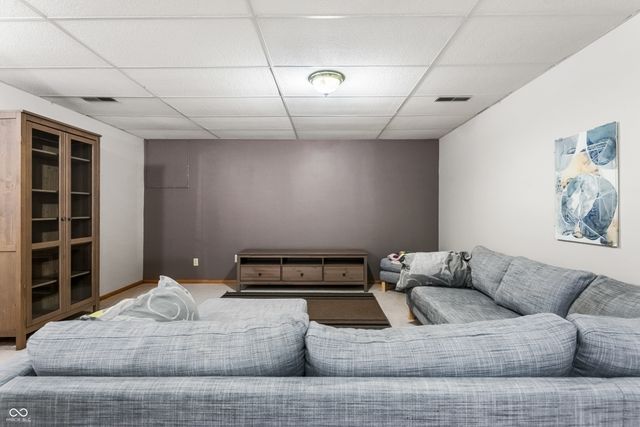 3187 Sycamore Drive, Columbus, IN 47203