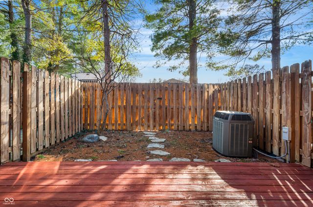 3187 Sycamore Drive, Columbus, IN 47203