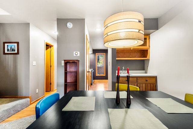 3187 Sycamore Drive, Columbus, IN 47203