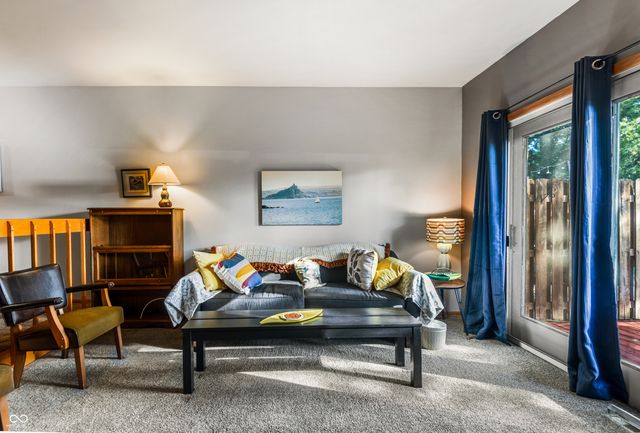 3187 Sycamore Drive, Columbus, IN 47203