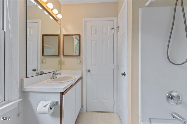 5112 Simmons Branch Trail, Raleigh, NC 27606