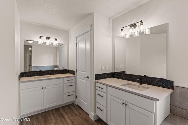 8975 BEDWELL ST, Rathdrum, ID 83858