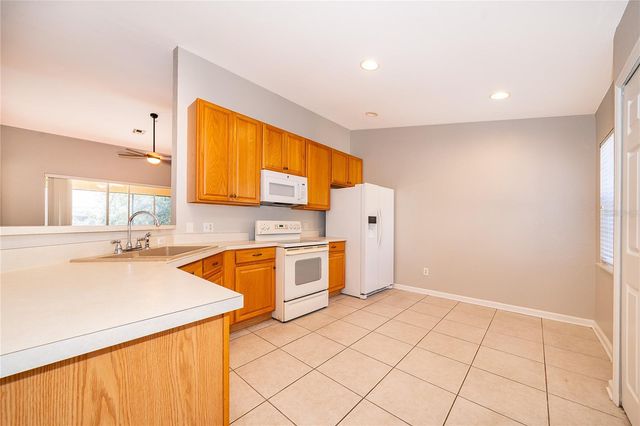 6440 AXEITOS TERRACE 108, Orlando, FL 32835