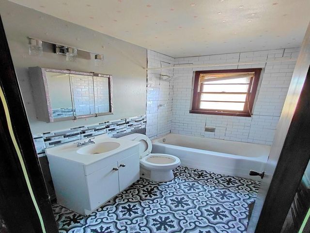 2721 N 31st Street, Kansas City, KS 66104