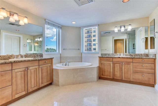 3507 BAYSHORE BOULEVARD 303, Tampa, FL 33629