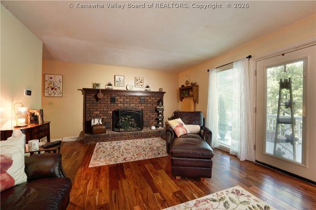 50 Mountaineer Heights Drive, Elkview, WV 25071