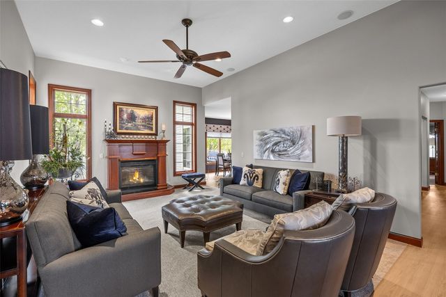 4120 Fox Hollow Court, Marion, IA 52302