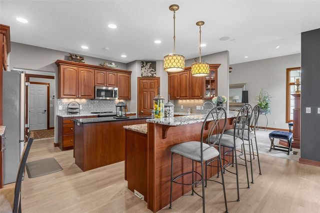 4120 Fox Hollow Court, Marion, IA 52302