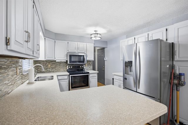 1302 N Forest Avenue, Muncie, IN 47304