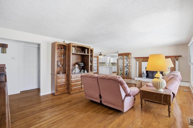 1302 N Forest Avenue, Muncie, IN 47304