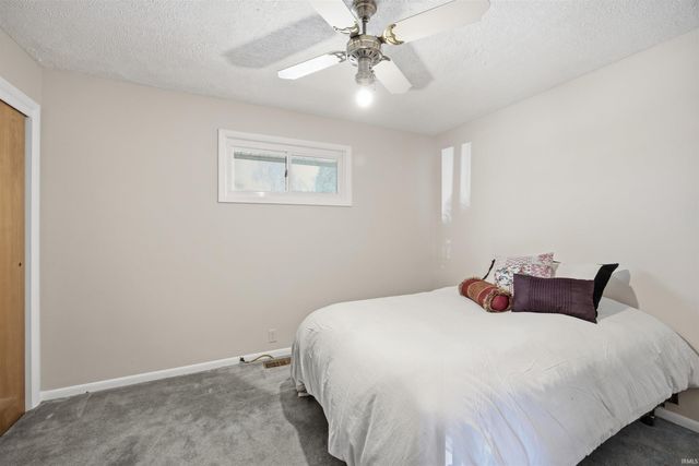 1302 N Forest Avenue, Muncie, IN 47304